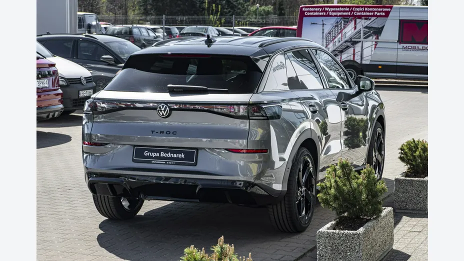 VOLKSWAGEN T-ROC -