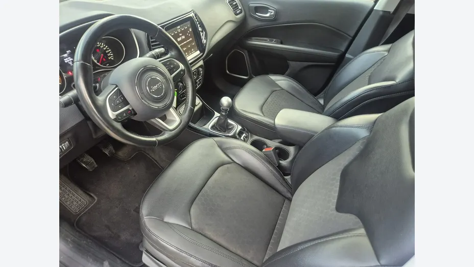 JEEP Compass -