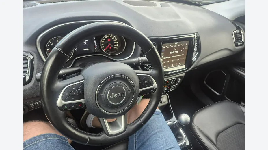 JEEP Compass -