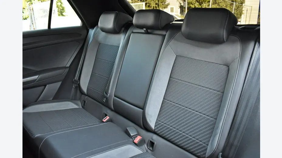 VOLKSWAGEN T-ROC -