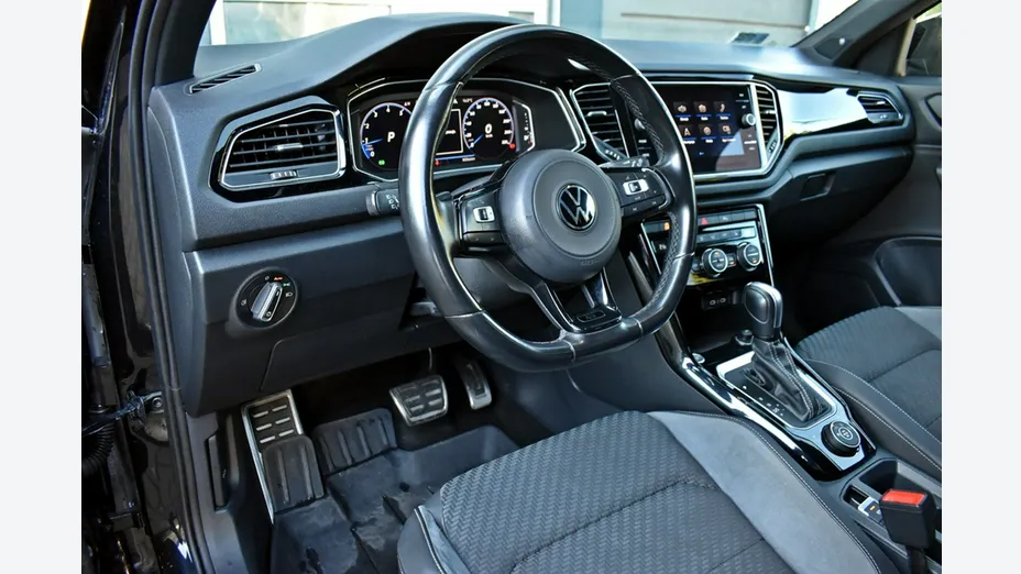 VOLKSWAGEN T-ROC -