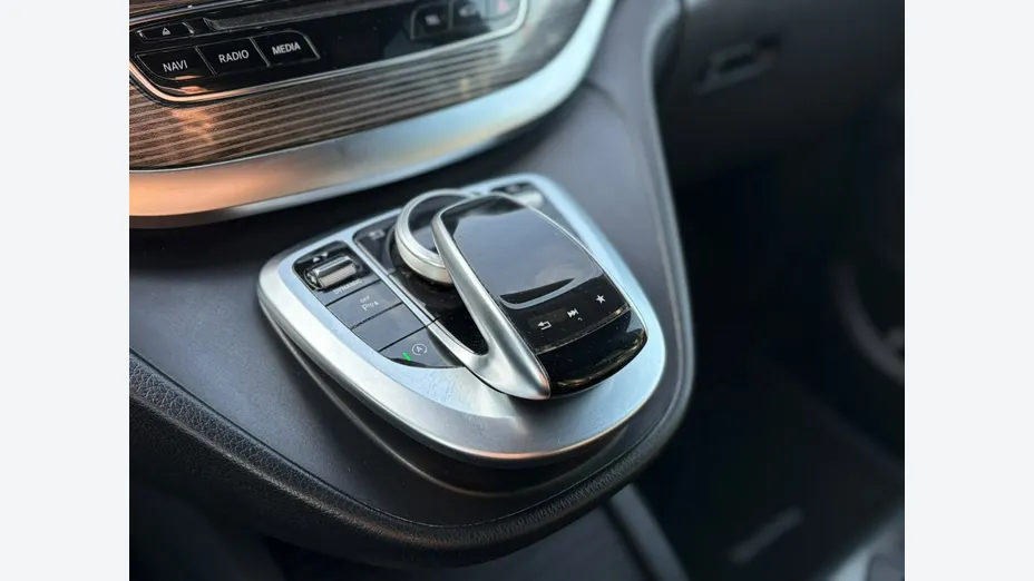 MERCEDES-BENZ V Klasa -