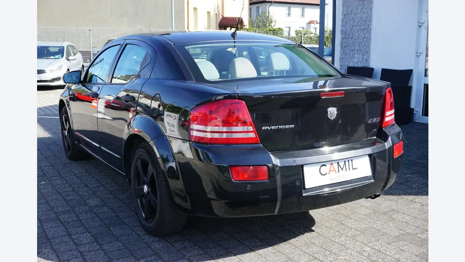 DODGE Avenger -