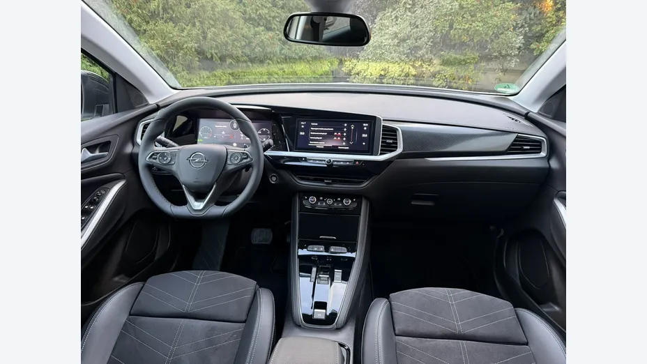 OPEL Grandland X -