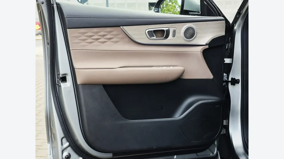 CHERY Tiggo 8 -