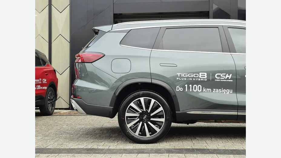 CHERY Tiggo 8 -