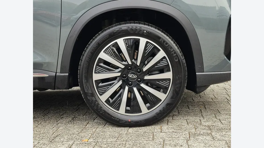 CHERY Tiggo 8 -
