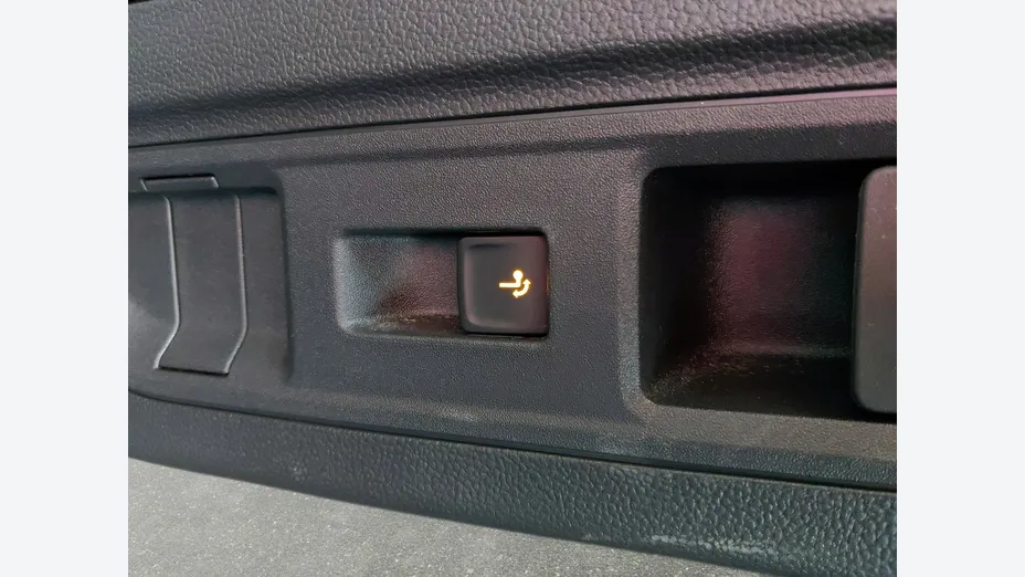 VOLKSWAGEN Passat -