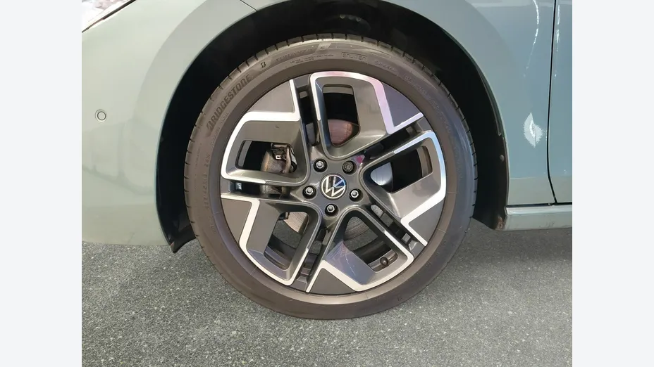 VOLKSWAGEN Passat -