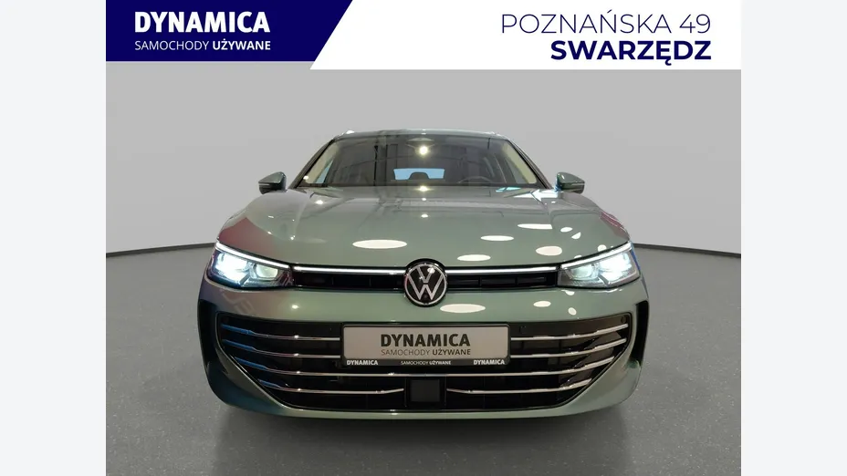 VOLKSWAGEN Passat -