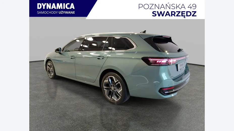 VOLKSWAGEN Passat -