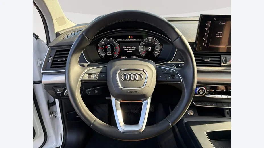 AUDI Q5 -