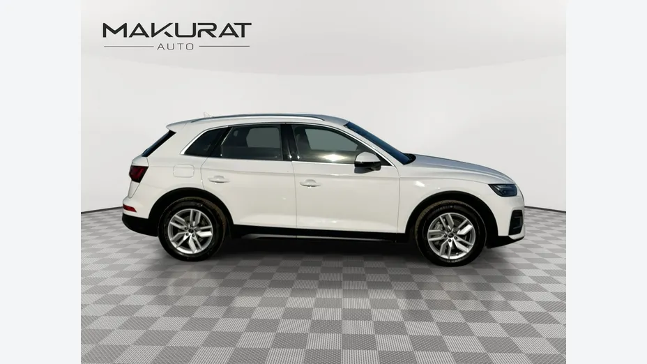 AUDI Q5 -