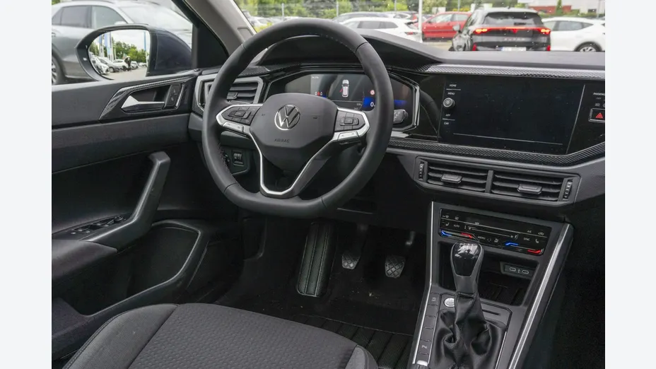 VOLKSWAGEN Taigo -