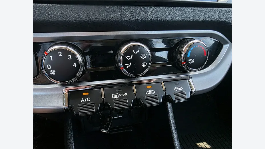 KIA Rio -