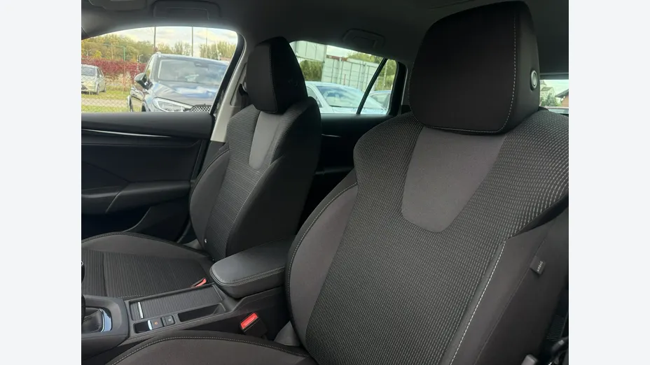 SKODA Octavia -