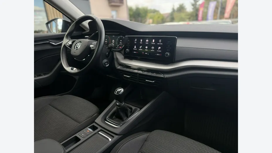 SKODA Octavia -
