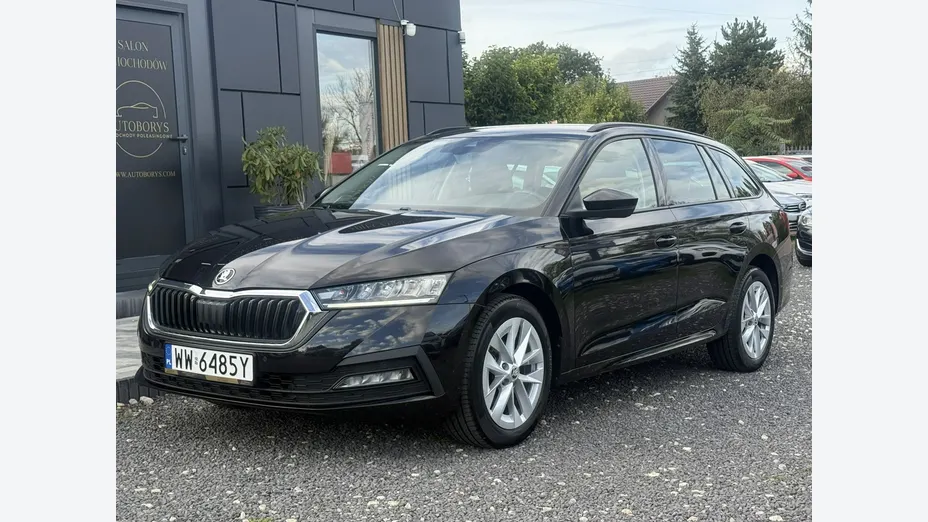 SKODA Octavia -