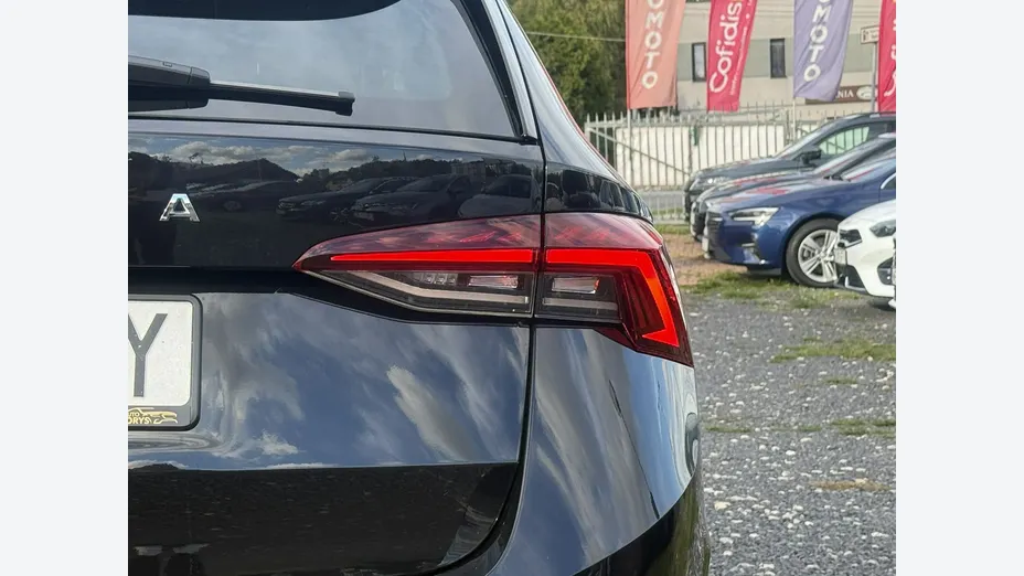 SKODA Octavia -