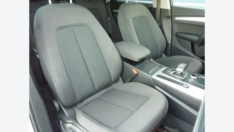 AUDI Q5 -