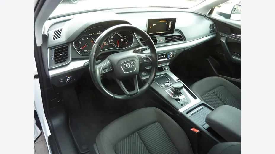 AUDI Q5 -