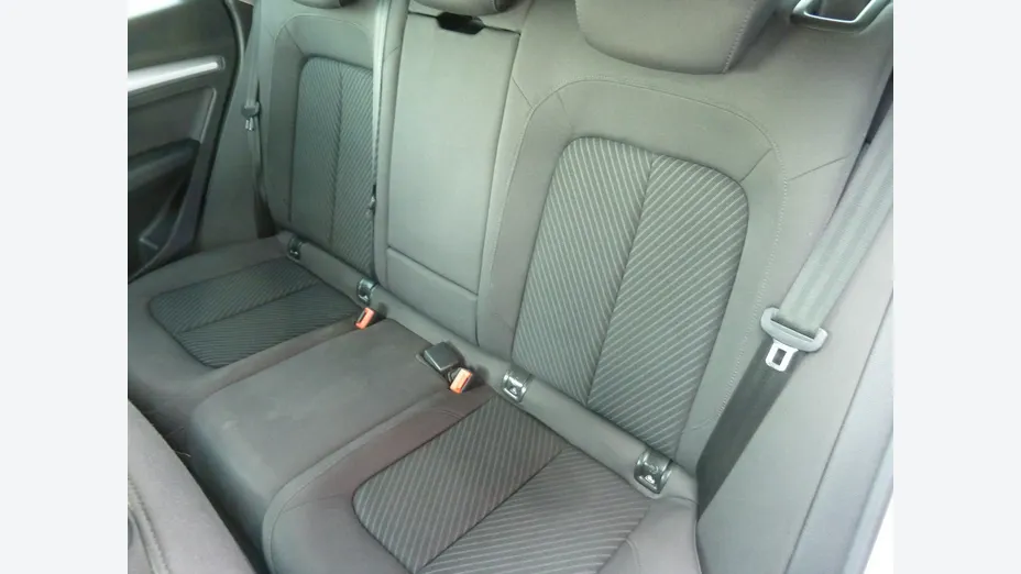 AUDI Q5 -