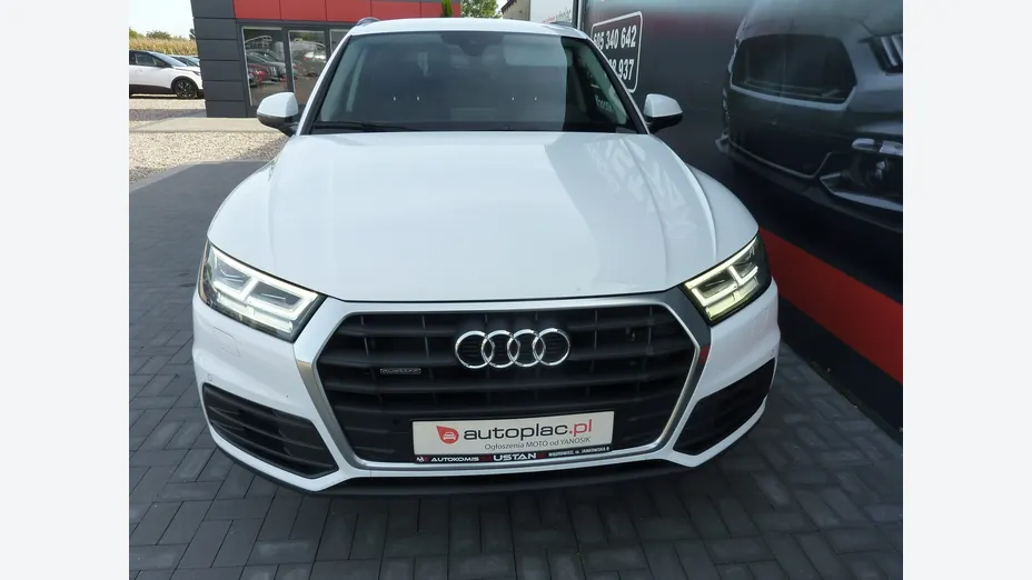 AUDI Q5 -