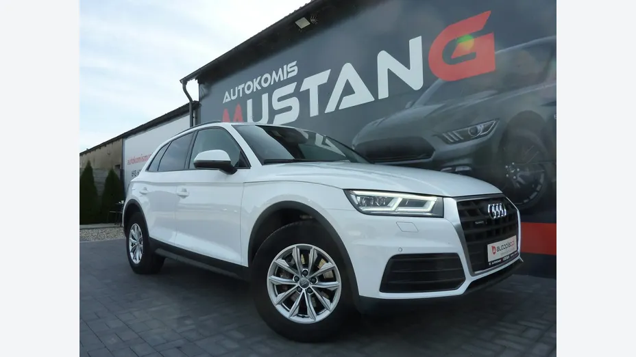 AUDI Q5 -