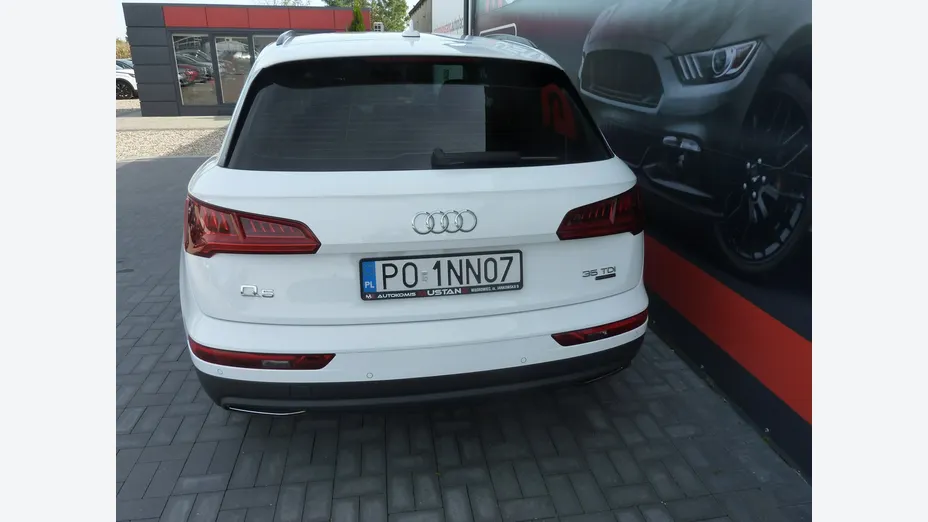 AUDI Q5 -