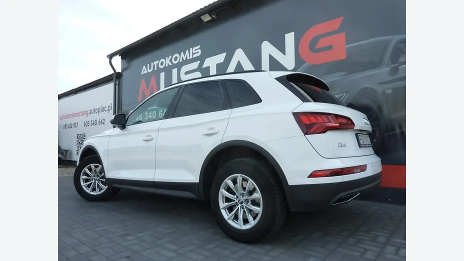 AUDI Q5 -