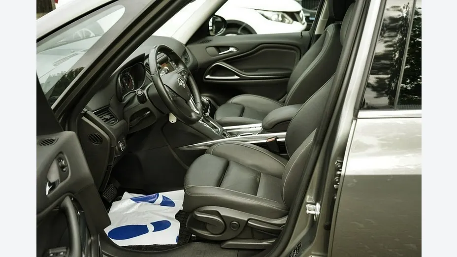 OPEL Zafira -