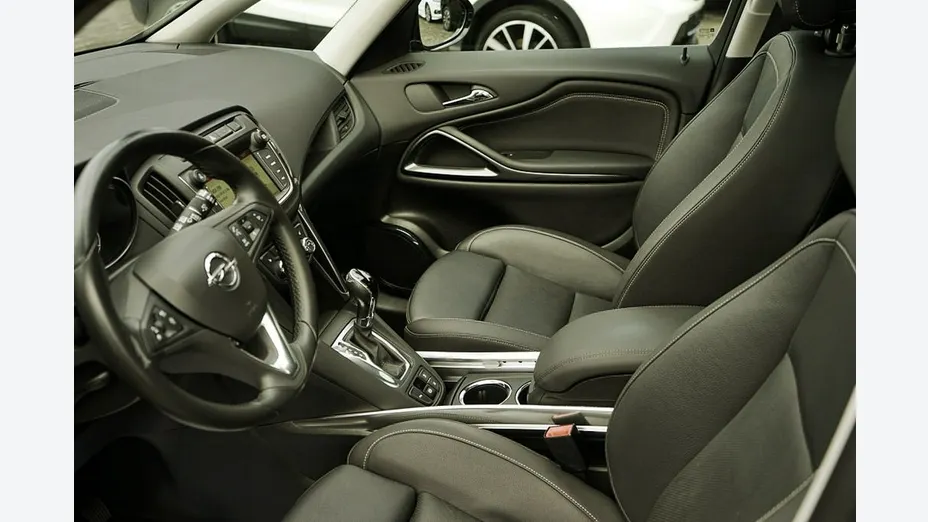 OPEL Zafira -