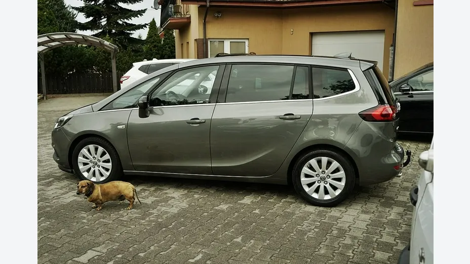 OPEL Zafira -