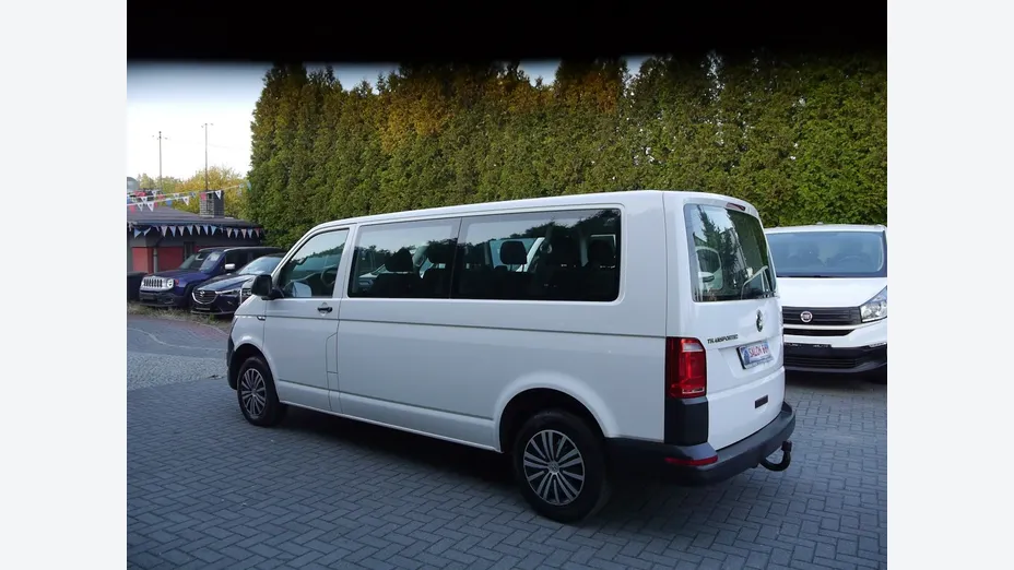 VOLKSWAGEN Transporter -
