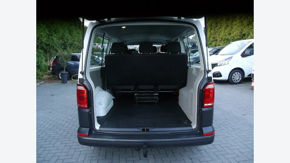 VOLKSWAGEN Transporter -