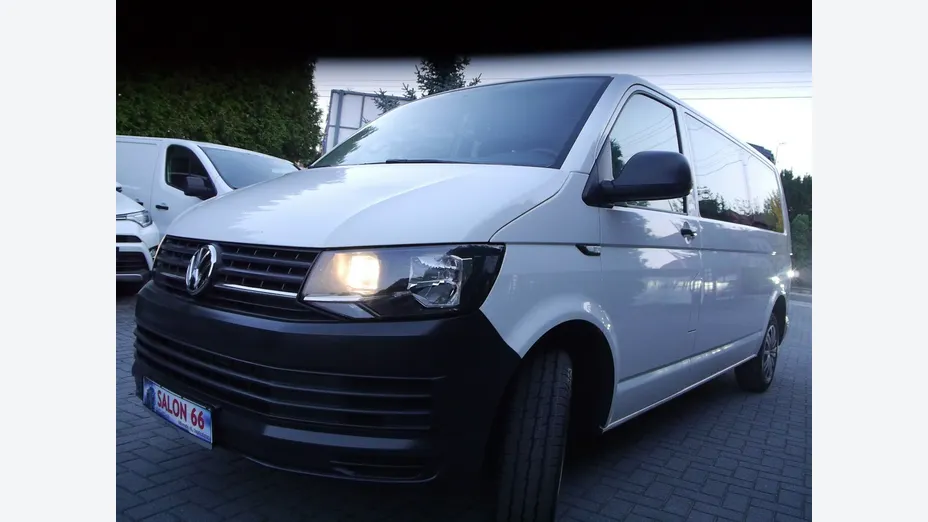 VOLKSWAGEN Transporter -