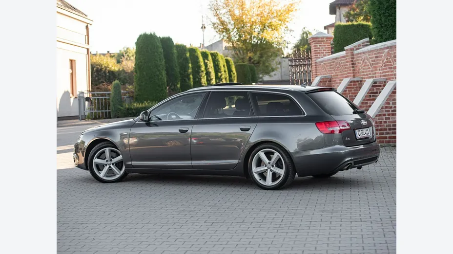 AUDI A6 Avant -