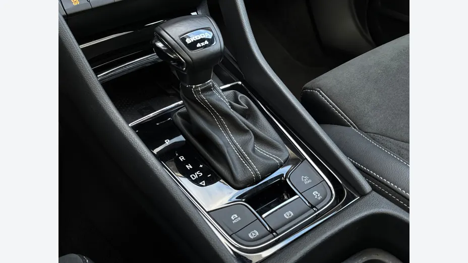 SKODA Kodiaq Kodiaq 2.0 TDI 4x4 Sportline DSG