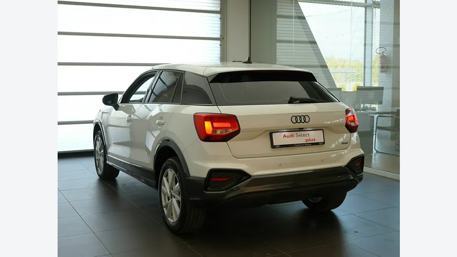 AUDI Q2 -
