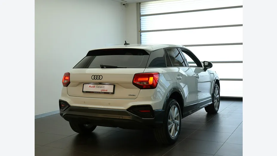 AUDI Q2 -