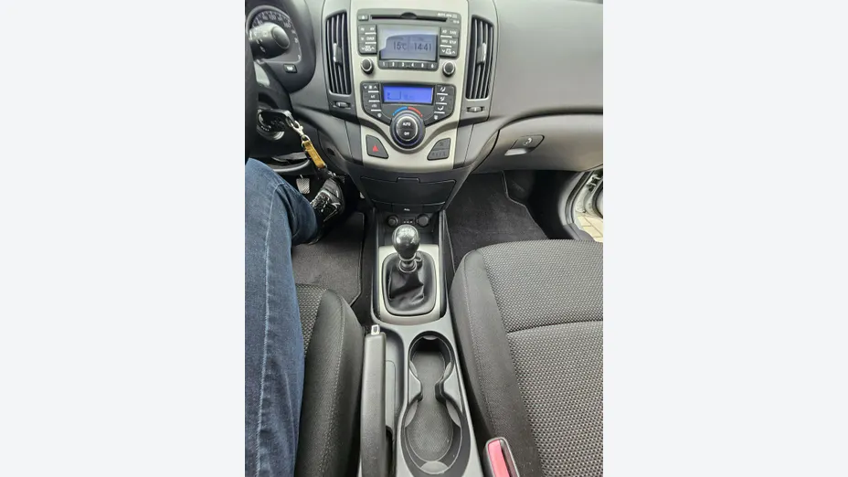 HYUNDAI i30 -