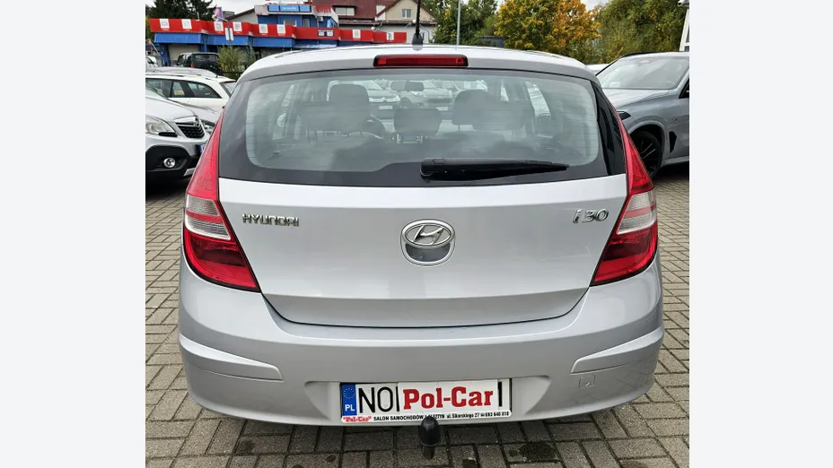 HYUNDAI i30 -