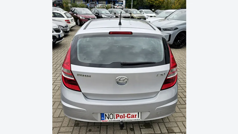 HYUNDAI i30 -