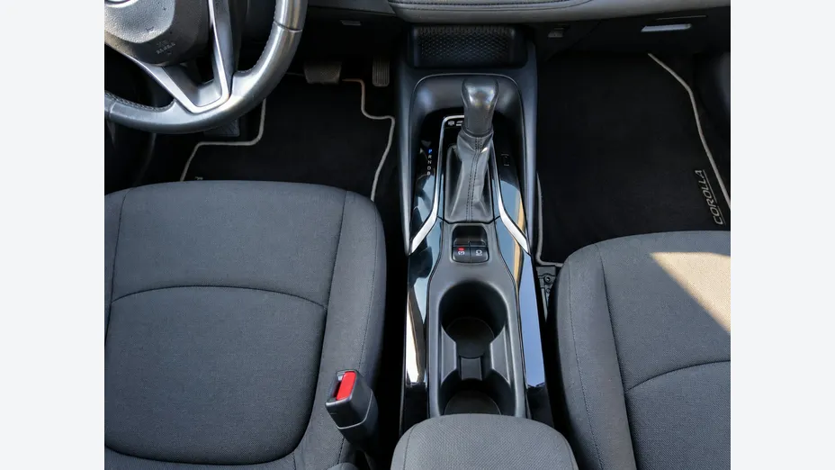 TOYOTA Corolla -