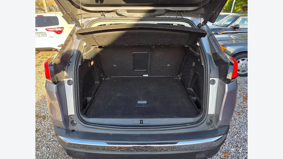 PEUGEOT 3008 -