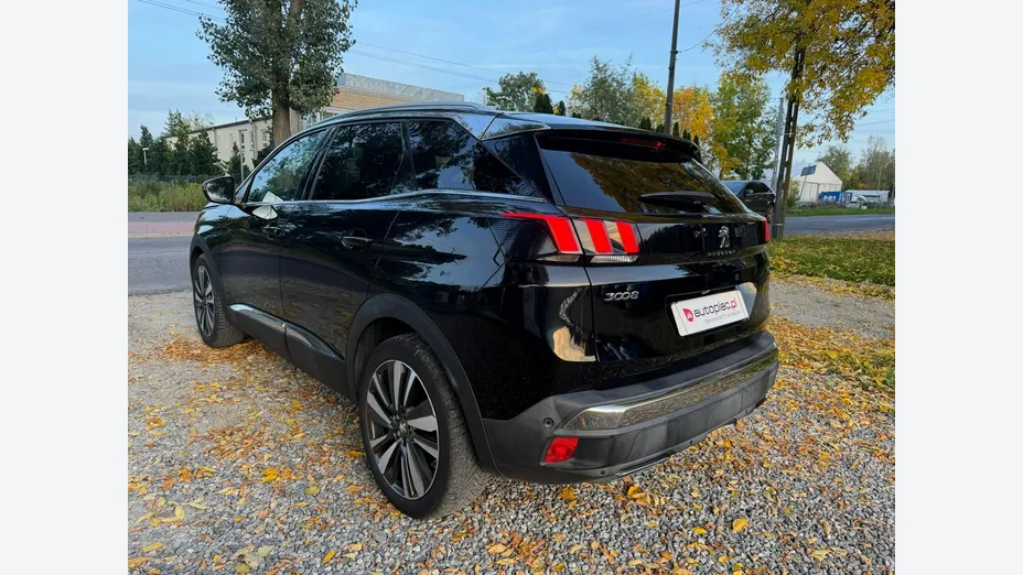 PEUGEOT 3008 -