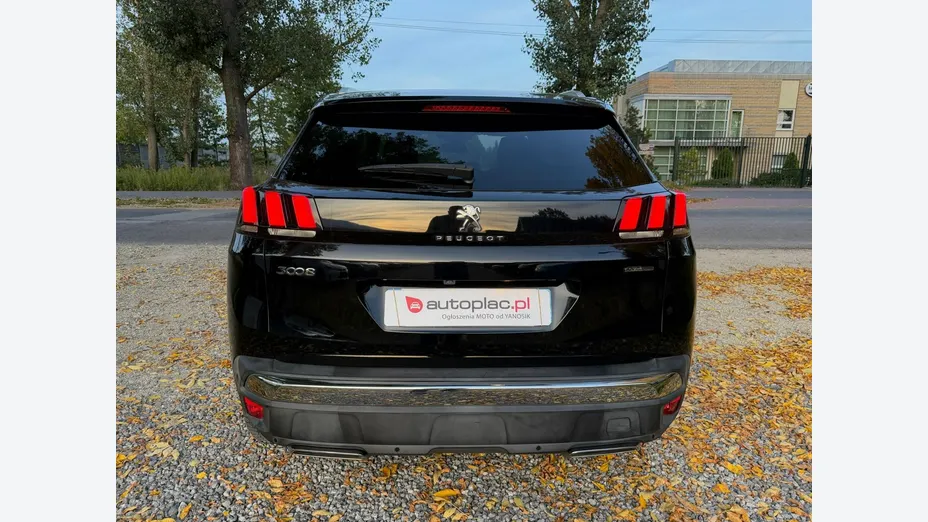 PEUGEOT 3008 -