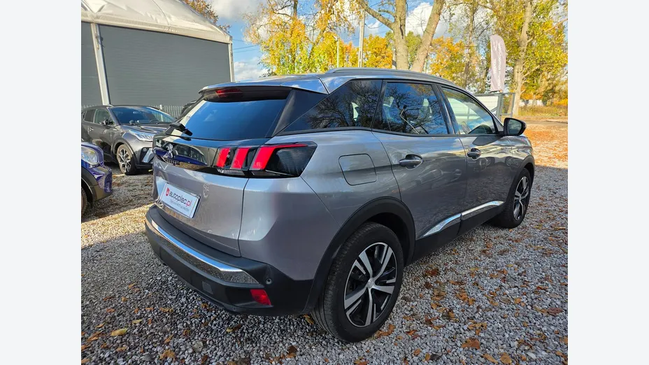 PEUGEOT 3008 -