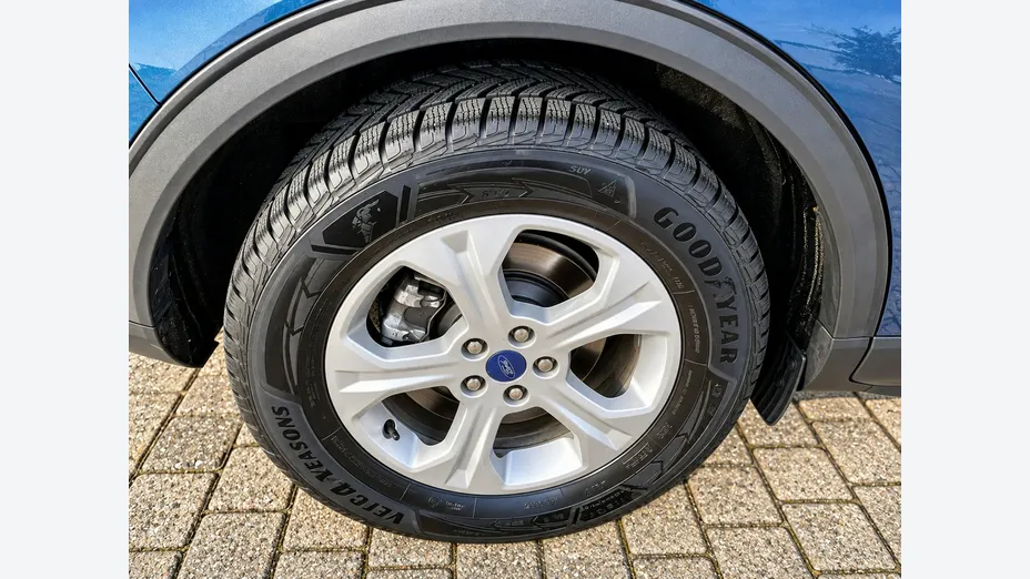FORD Kuga -