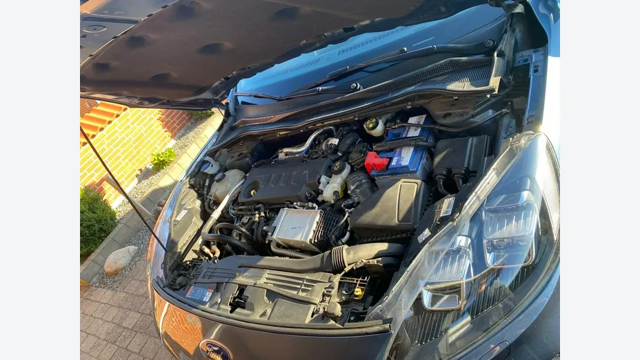 FORD Kuga -